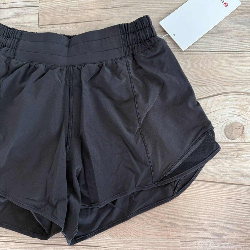 NWT Lululemon Hotty Hot Low Rise Short 4” Lined Size 6 Black LW7ARLT NEW Running - Picture 4 of 14